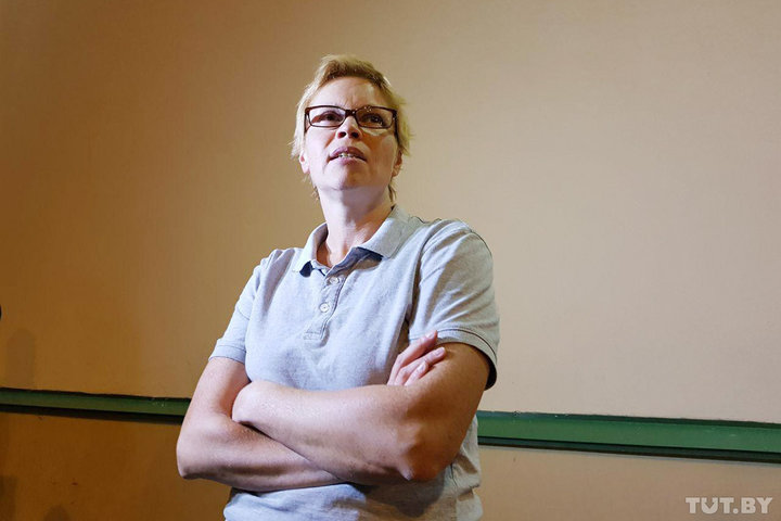 Editor-in-Chief Maryna Zolatava, August 9, 2018, near the building of the Central Office of the Investigative Committee. Photo: Stanislau Sharshukou, TUT.BY